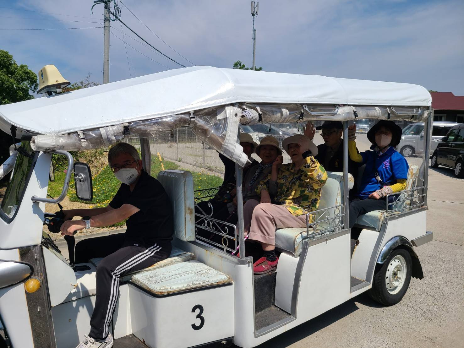 小規模で柔軟なケアサービス 小規模で柔軟なケアサービス